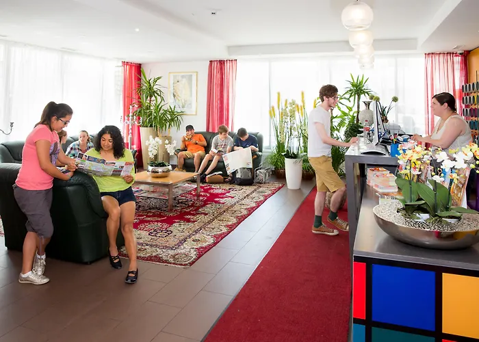 A&T Hotel & Hostel Vienne